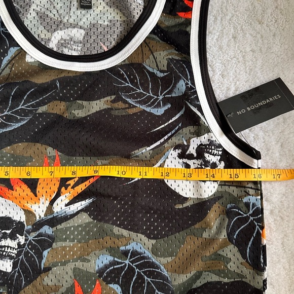 NWT Men Boys . Sleeveless . Size XS - Picture 5 of 9